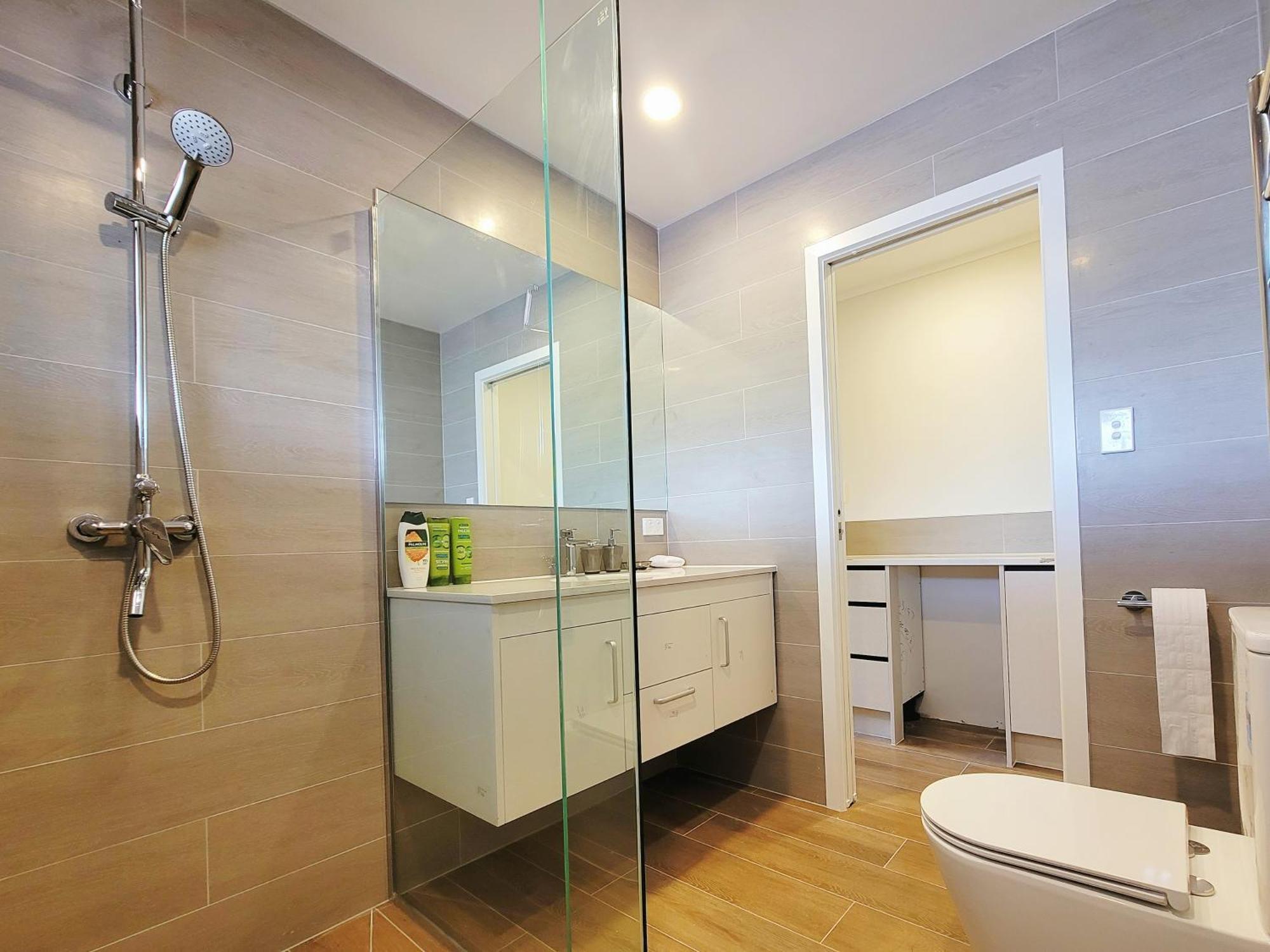 Luxury Bay Vacation 5 Ensuites & Pool
